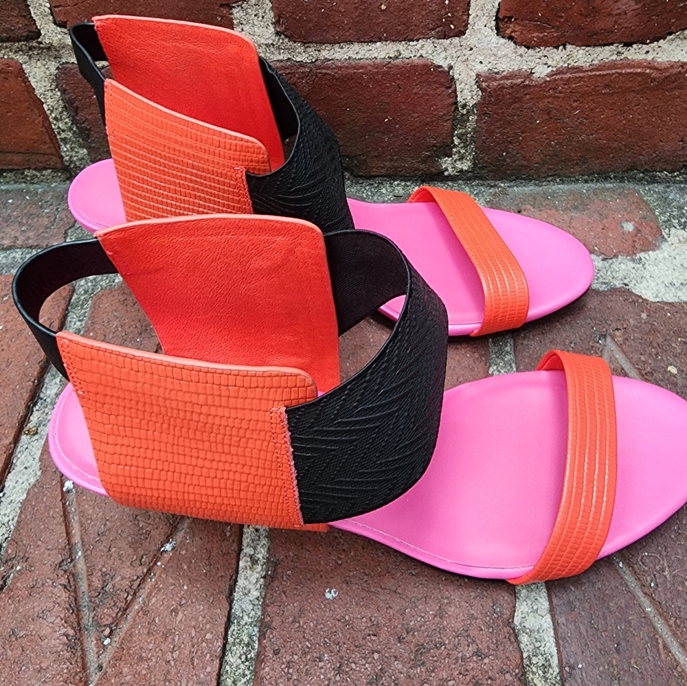 United Nude Raiko, coral, pink, black and chrome.  Size 41.